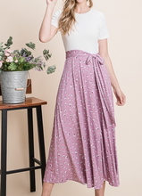 Load image into Gallery viewer, Lavender bottom midi dress
